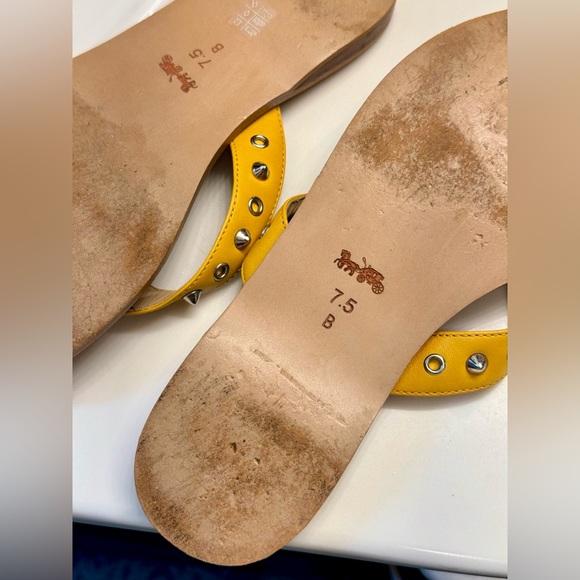 COACH Cottage Yellow Leather Silver Studded Sandals • Women’s Shoes Flip Flops - Picture 17 of 17